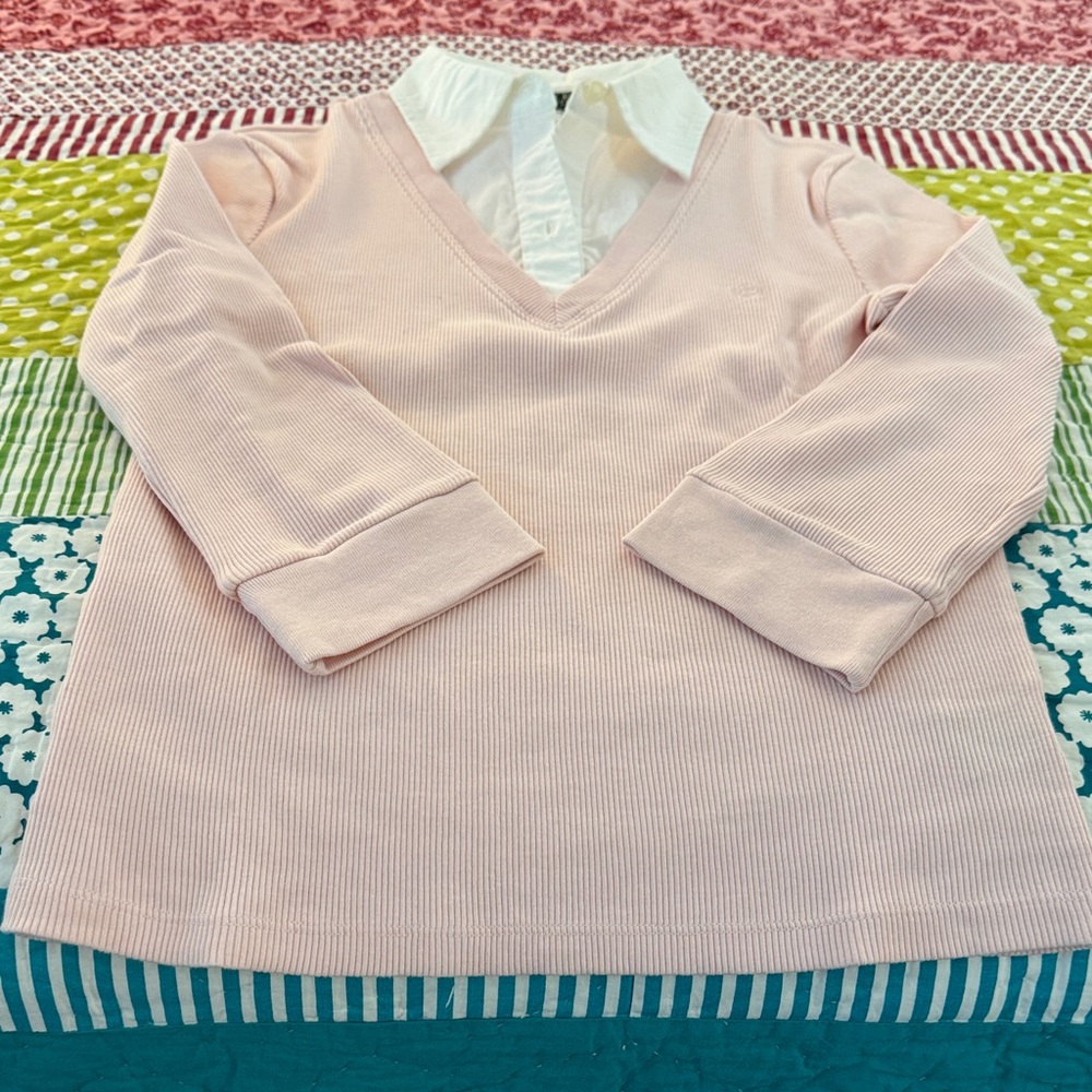 Lauren Ralph Lauren pink ribbed cotton 3/4 sleeve top with white shirt collar.